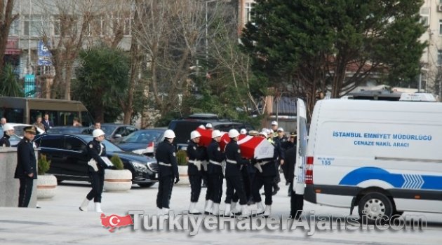 Eşi Şehit Polisi Asker Selamıyla Uğurladı