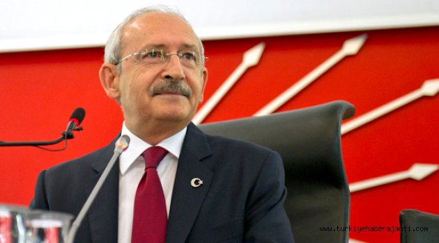 Eski Başbakan'ı Övgü Dolu Sözlerle Yad Etti