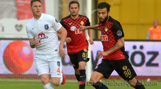Eskişehirspor, Sahasında Başakşehir'e 2-1 Yenildi