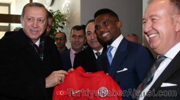 Eto'o'nun İltifatı Erdoğan'ı Mest Etti
