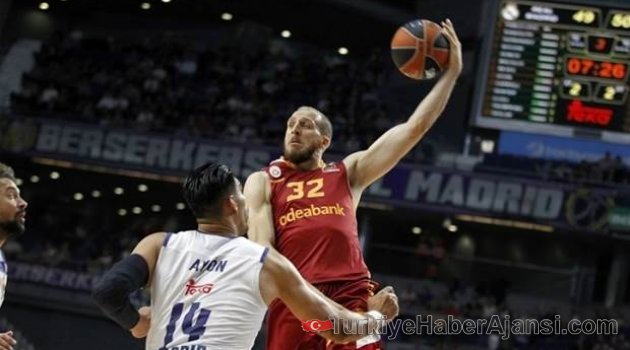 Galatasaray Real Madrid'e Direnemedi