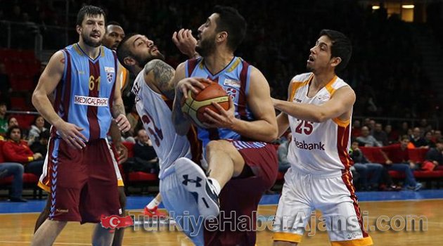 Galatasaray Trabzon'a Şans Tanımadı