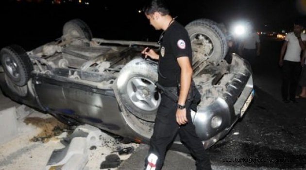 Gaziantep'te Kamyonet Devrildi