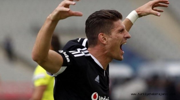 Gomez ve Podolski'ye Büyük Müjde!