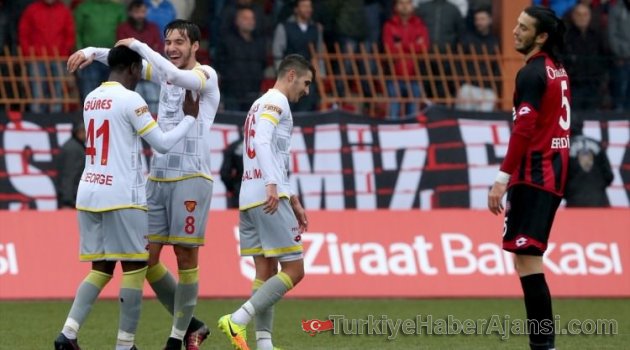 Göztepe Güle Oynaya Gruplarda