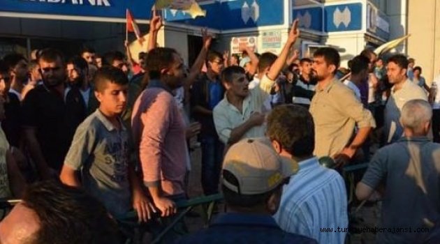 HDP'li Grup İle Polis Arasında Arbede