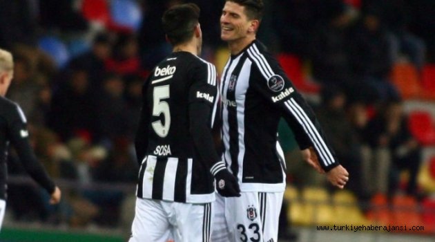 İlhan Mansız'dan Sonra Mario Gomez!