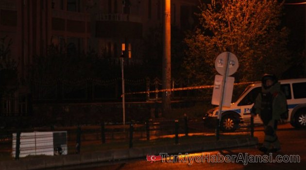 İran Konsolosunun Evi Önünde Şüpheli Buzdolabı