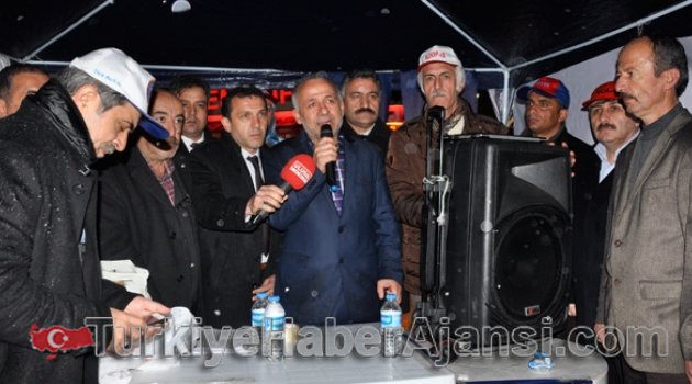 İşçiler ‘Kölelik Büroları’na Karşı Meydanlarda