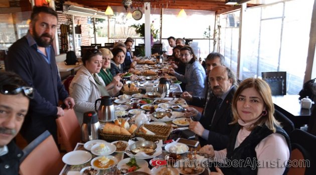 İstanbul Yerel Basınının ‘İtibar Savaşı’