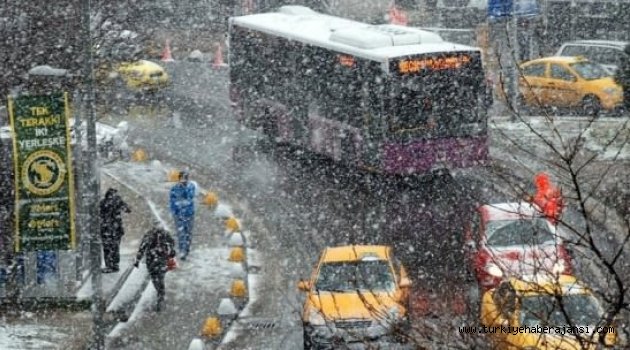 İstanbul'a Kar Geliyor