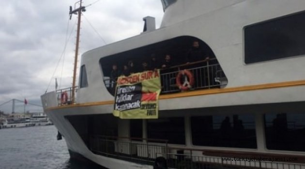 İstanbul'da Eylemciler Vapuru İşgal Etti