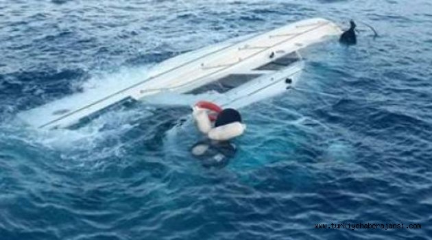 İzmir'de Tekne Alabora Oldu