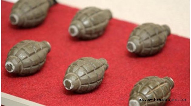 İzmit'te 6 el bombası ve 4 tabanca ele geçirildi
