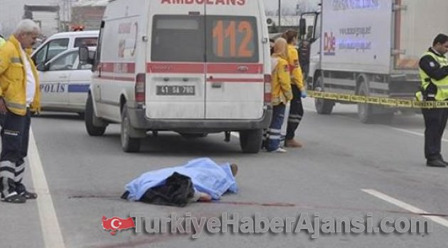 Kafası Yol Kenarına Fırladı