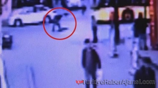 Kanalizasyona Atlayıp İntihar Etti