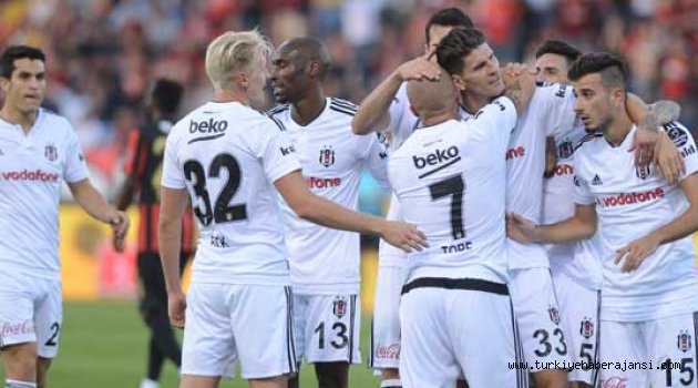 Kara Kartal Başakşehir'de Seri Peşinde!