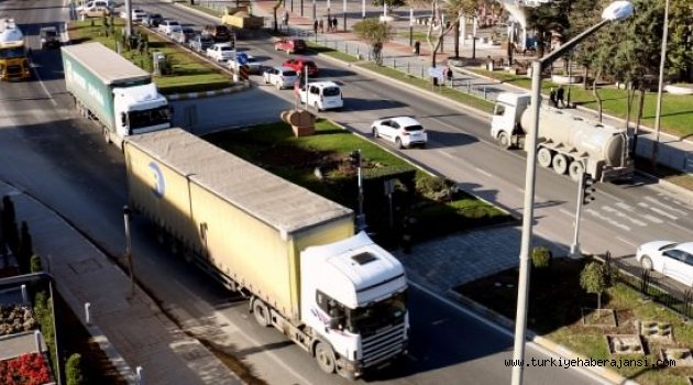 Karadeniz Sahil Yolu'nda Kamyonlara Saatli Geçiş!