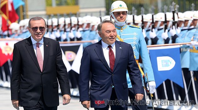 Kazakistan Cumhurbaşkanı Külliye'de