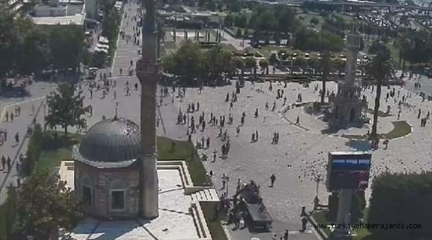 Konak Meydanı'nda Bomba Paniği