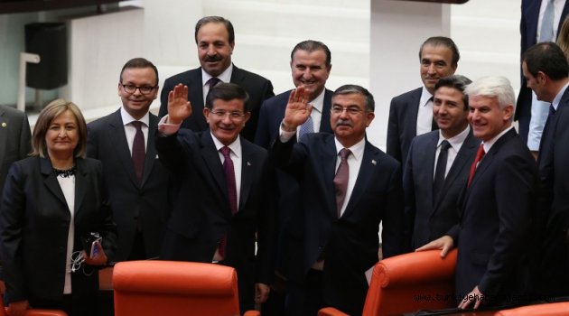 Meclis Başkanını Seçti