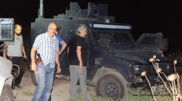 Mersin'de Polis Aracına Ateş Açıldı