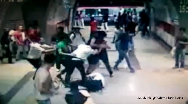 Metroda İstanbulkart Kavgası