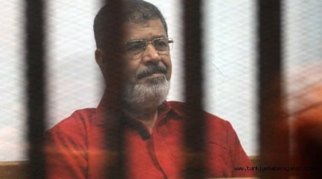 Mursi'nin Duruşması Ertelendi