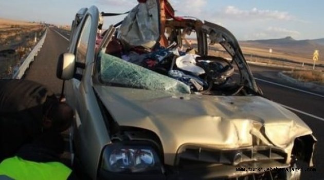 Niğde'deki Trafik Kazası: 13 Kişi Öldü