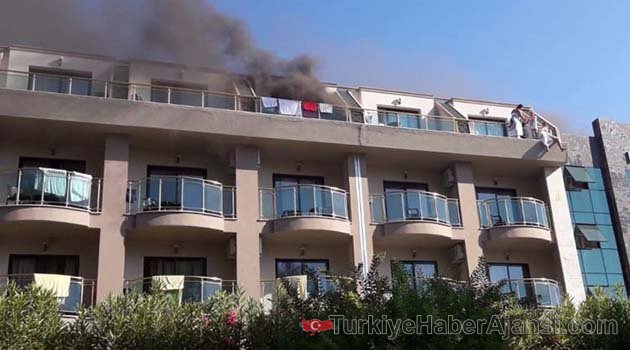 Otel Yangını: 400 Kişi Tahliye Edildi