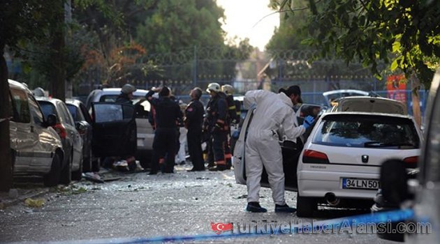 Patlamanın Olduğu Cadde Trafiğe Açıldı