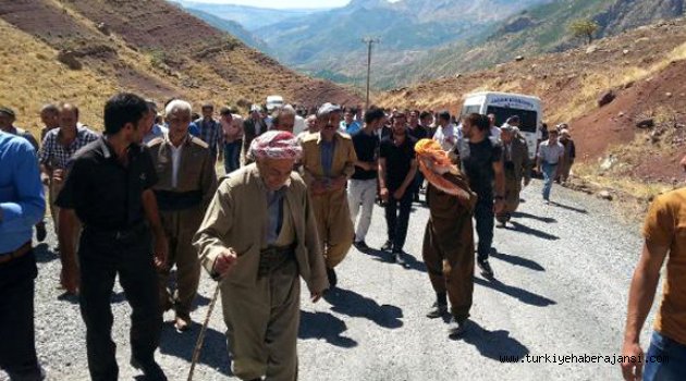 PKK'nın Köprü Bombalamasını Protesto Ettiler