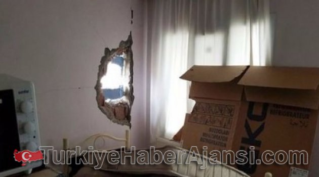 Polise Atılmak İstenen Roket Eve İsabet Etti