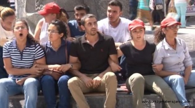 Polisin Terör Operasyonunu Protesto Ettiler