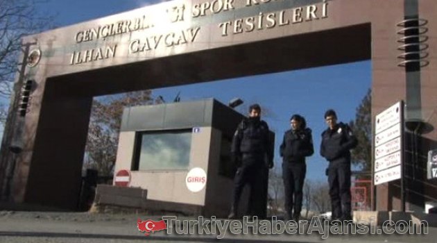 Polisler, Gençlerbirliği Tesislerini Ablukaya Aldı
