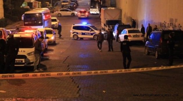 Reçete Tartışması Kanlı Bitti: 1'i Polis 2 Yaralı