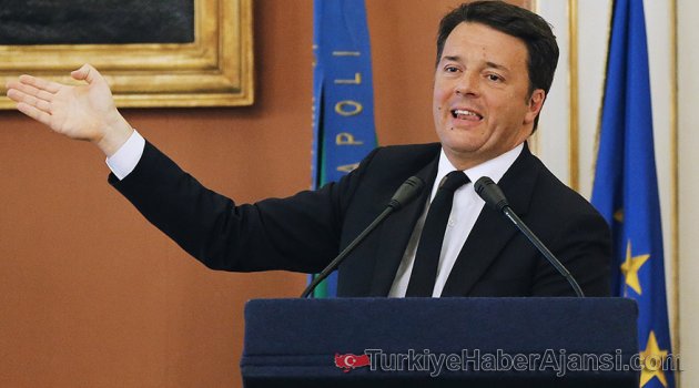 Renzi: İncil'e Değil, Anayasa'ya Yemin Ettim