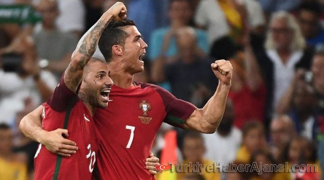 Ronaldo ve Arkadaşları Yarı Finalde!