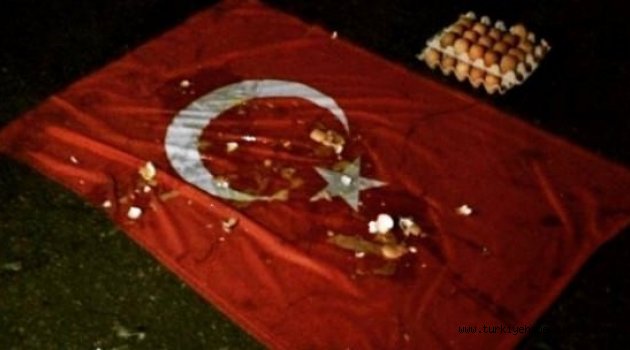 Rusya'da Bayrağımıza Çirkin Saldırı