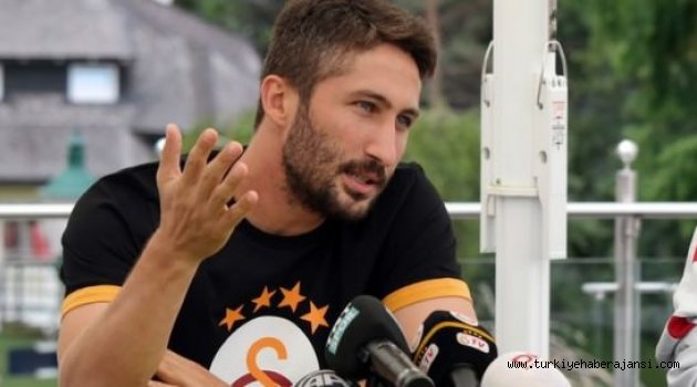 Sabri: Karşımda Olsa; İmza İster, Kekeler