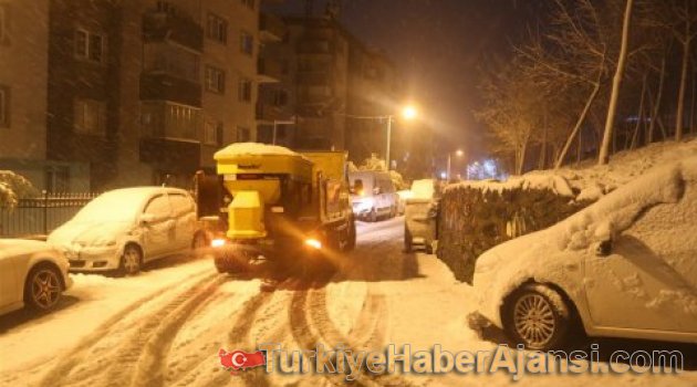 Sarıyer Belediyesi'nin Kar Çalışması Başladı