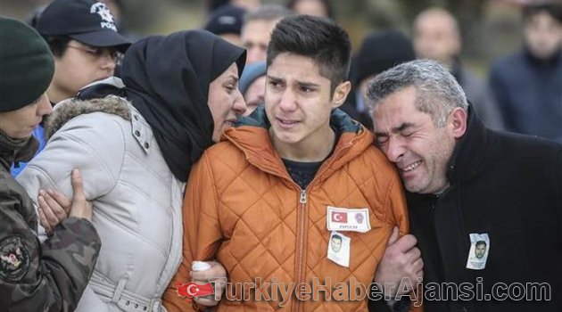 Şehit Olan Eşiyle Yürek Yakan Son Yolculuğu