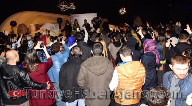 Sevgililer Günü'nde 'Dünyanın En Güzel Kokusu' Sürprizi