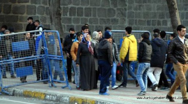 Sur'da Operasyon: 2 Polis Yaralı