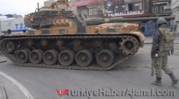 Sur'da Roketli Saldırı: Yaralılar Var!