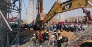 Viyadük İnşaatında Kaza: İşçiler Enkaz Altında