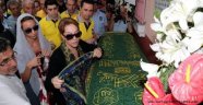 Firuz Kanatlı'nın eşi Gülay Kanatlı Son Yolculuğuna Uğurlandı
