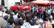 Şehit Cenazesinde Vekillere Tepki 'Mutlu Musunuz'