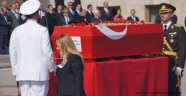Süleyman Demirel Son Yolculuğuna Uğurlanıyor