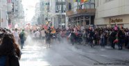 Onur Yürüyüşü Öncesi Taksim'de Polis Müdahalesi